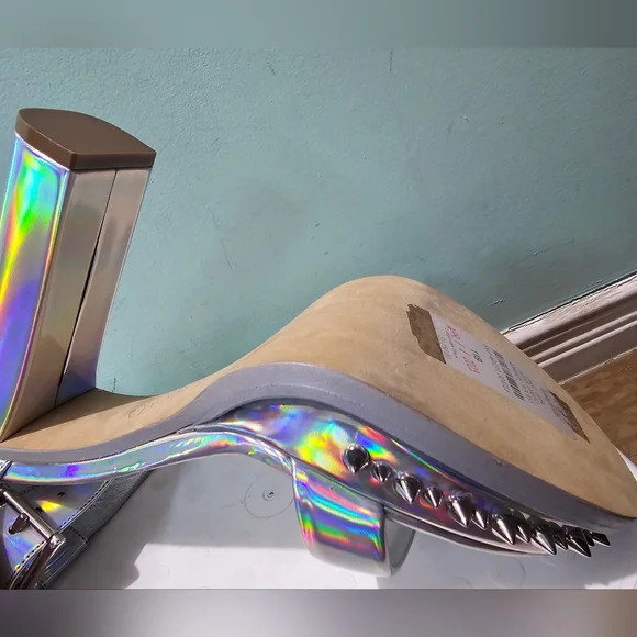 NWT ALEXANDER MCQUEEN Punk Iridescent Stud Ankle Strap Platform Sandals sz 41 - Picture 16 of 16